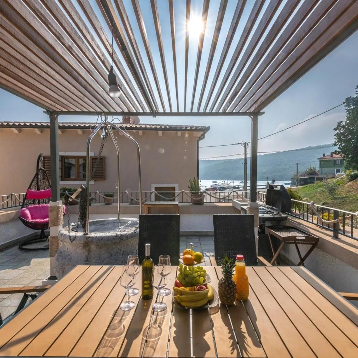 Villa Porto Krnica Exterior photo