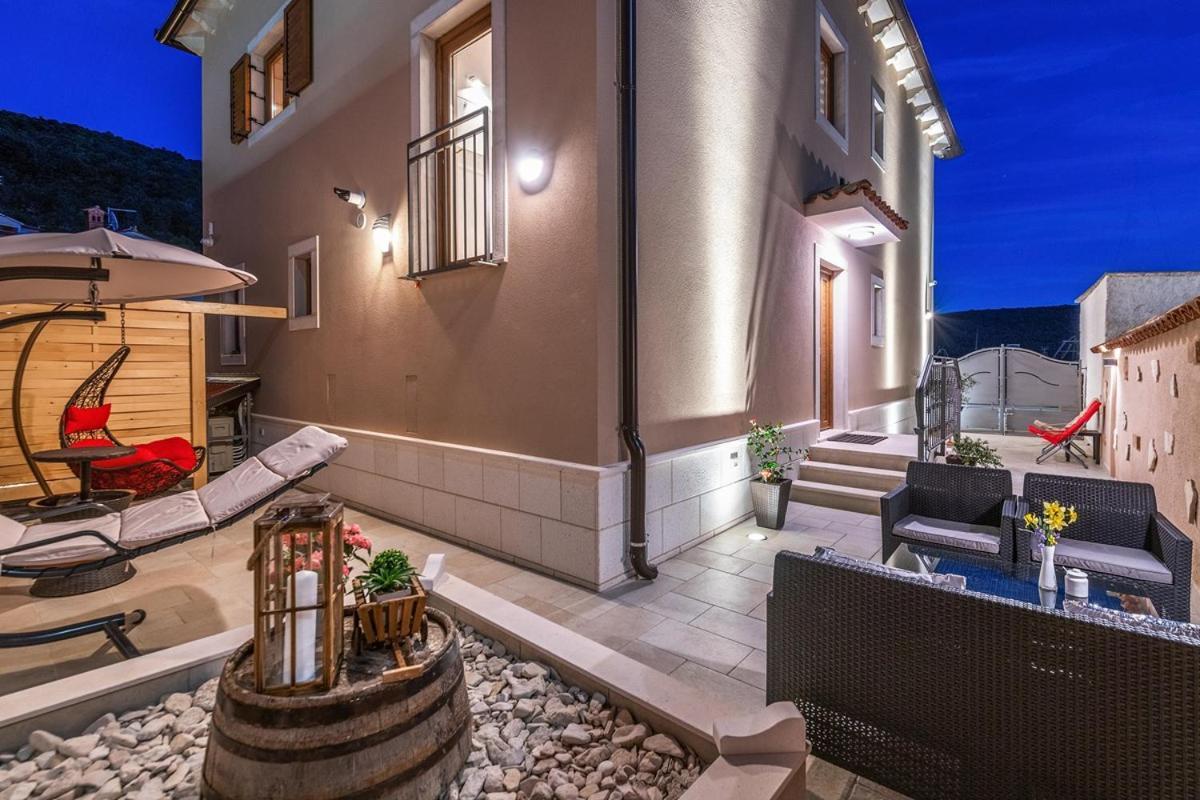 Villa Porto Krnica Exterior photo