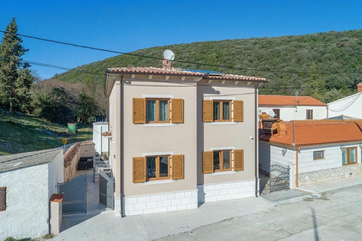 Villa Porto Krnica Exterior photo
