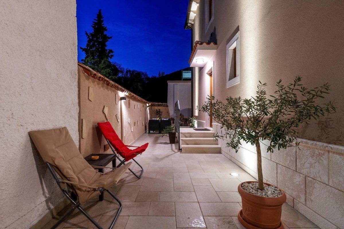 Villa Porto Krnica Exterior photo